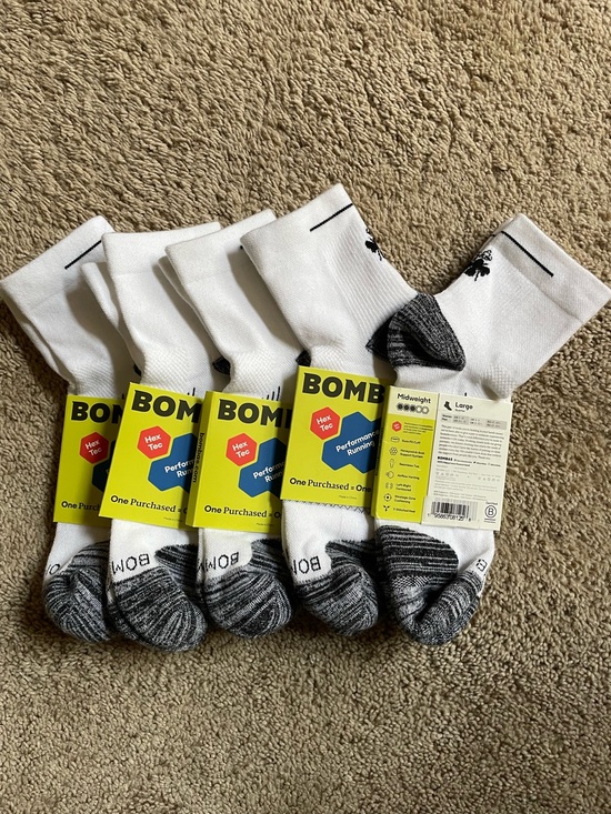Bombas Other - Bombas White & Gray Performance Crew Socks - Large